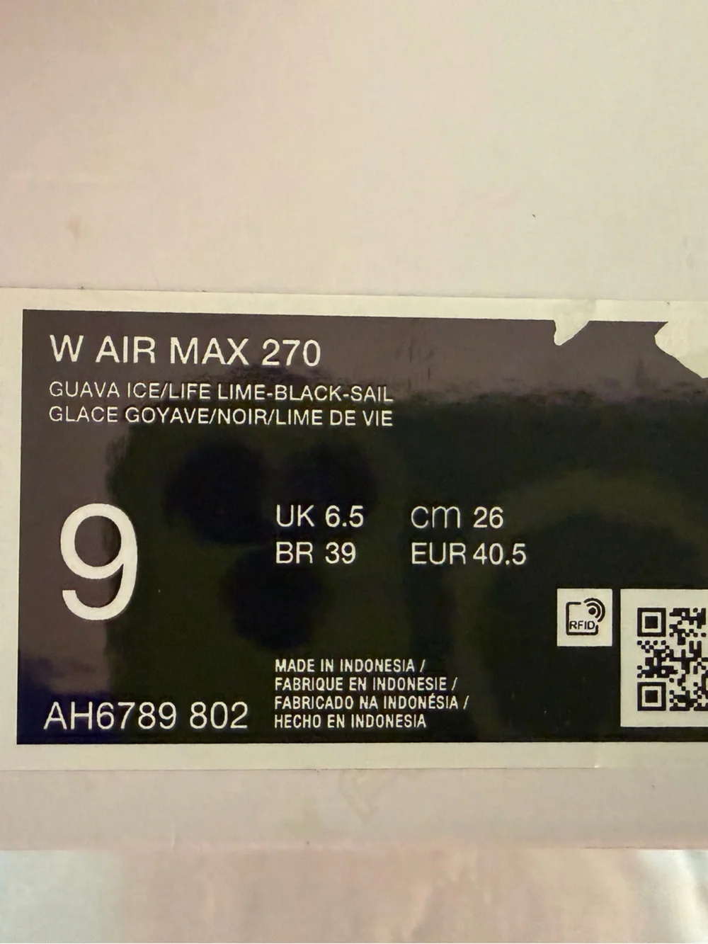 Nike Air Max 270. Women’s 9